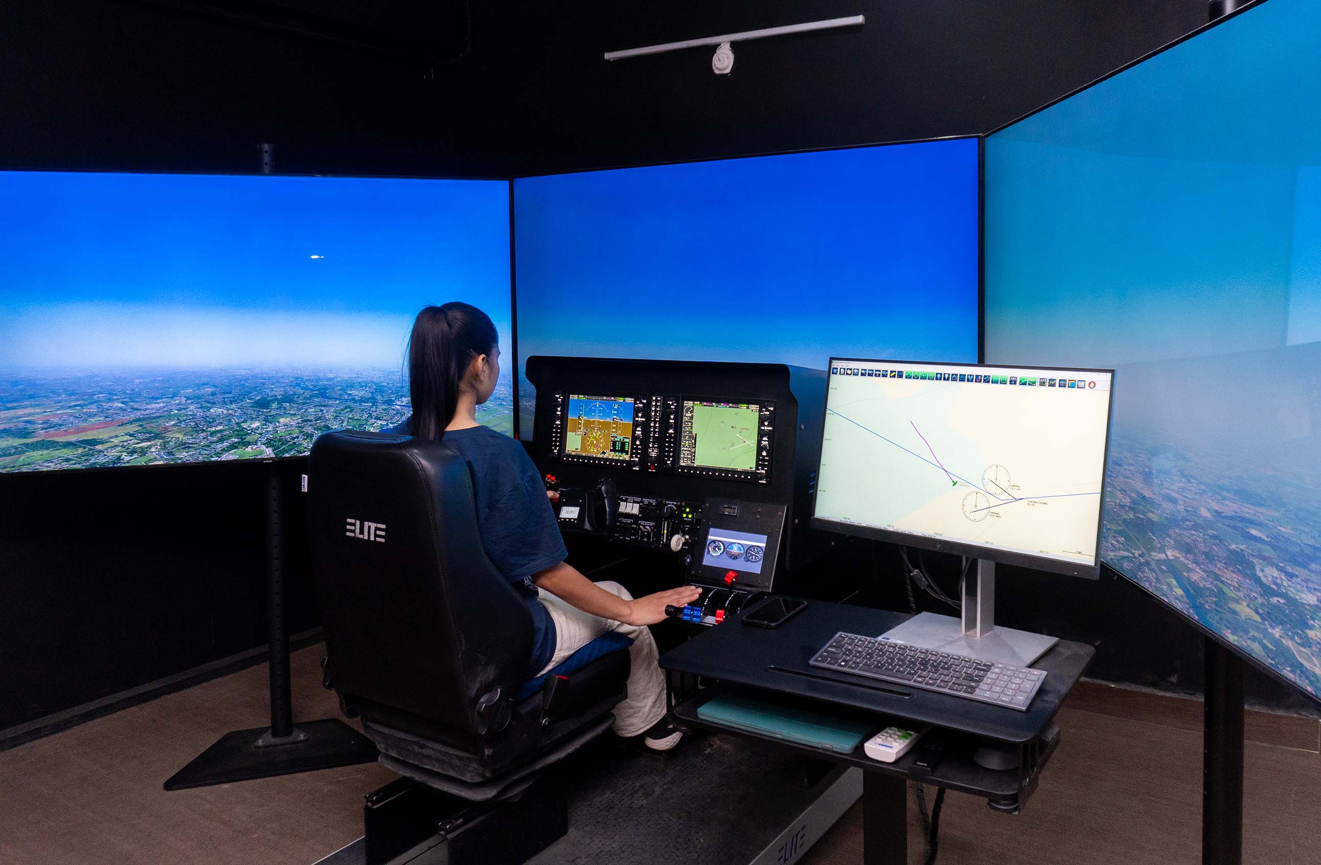 Elite Flight Simulator